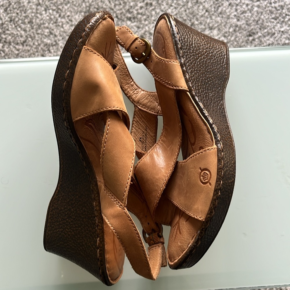 Born Women's Tan Leather Sandals size 8 - Picture 3 of 14